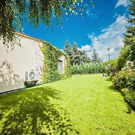Dom wakacyjny Dom Wakacyjny Holiday House Slawica