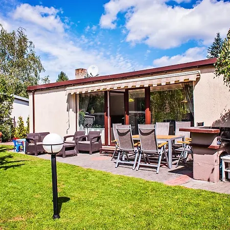 Dom Wakacyjny Holiday House * Slawica